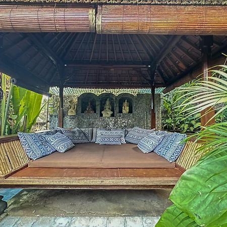 Tirtagangga Water Palace Villas 까랑아섬 외부 사진