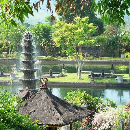 Tirtagangga Water Palace Villas 까랑아섬 외부 사진