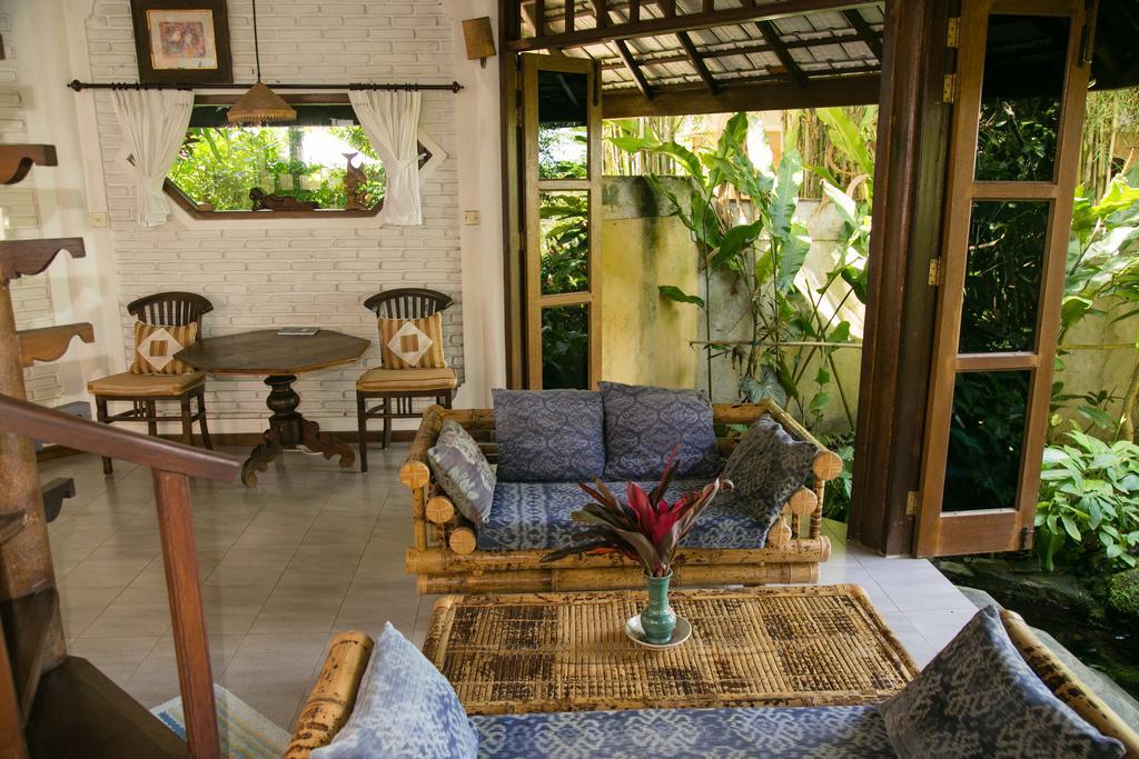 Tirtagangga Water Palace Villas 까랑아섬 외부 사진