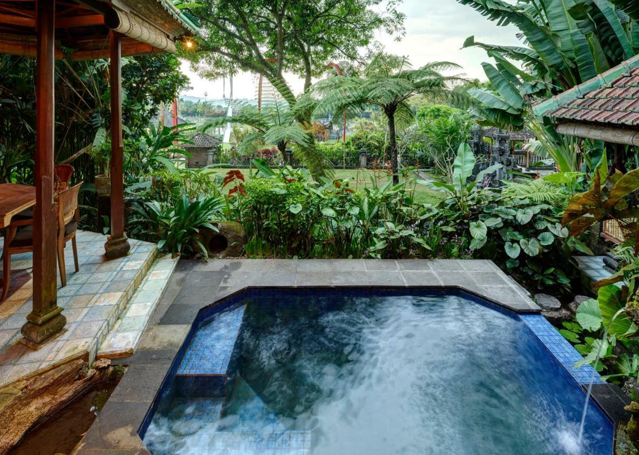 Tirtagangga Water Palace Villas 까랑아섬 외부 사진